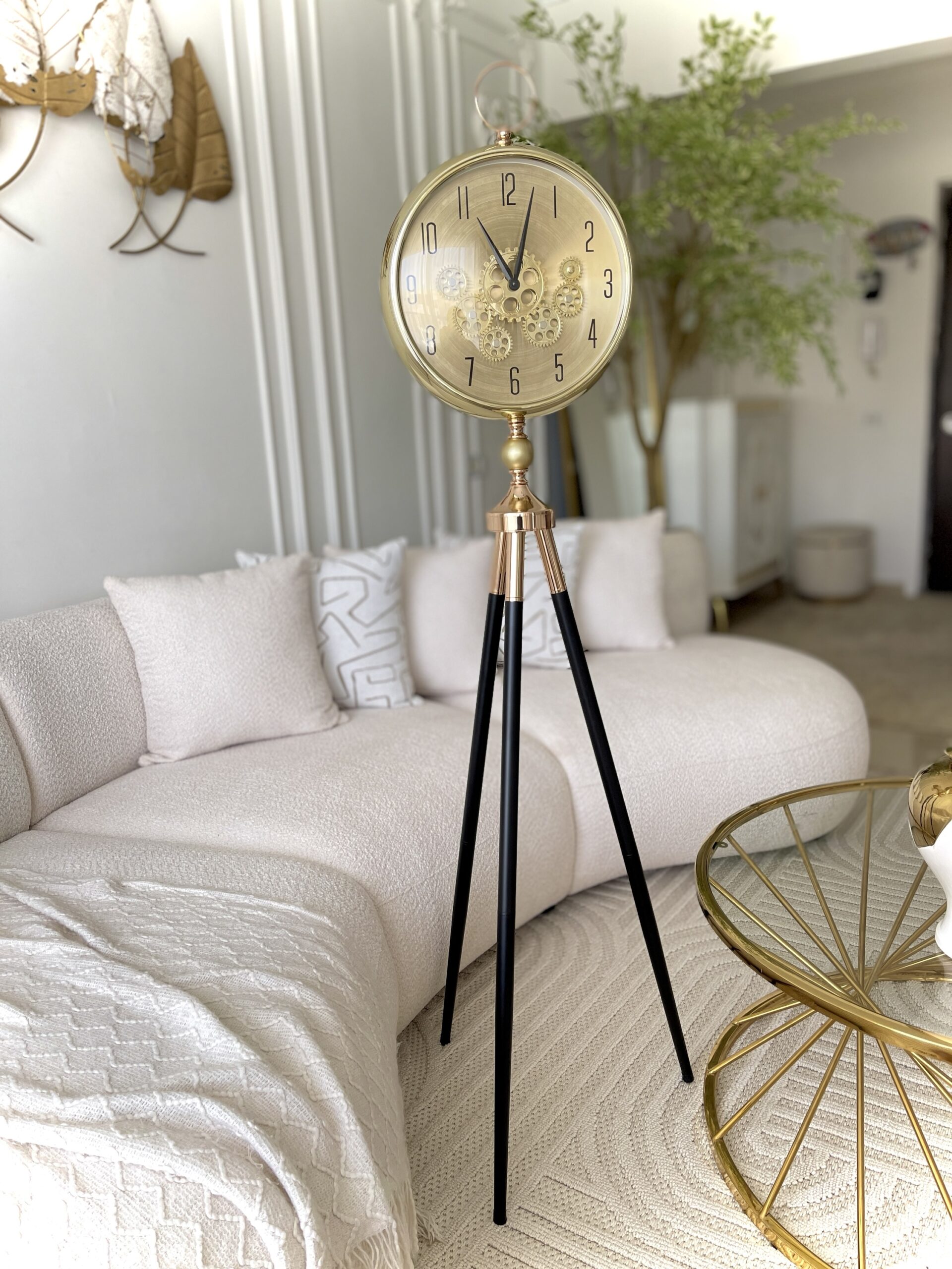 Stand clock